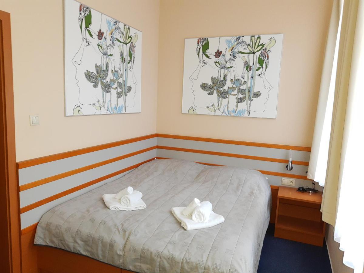 Hotel Air Holic Экстерьер фото