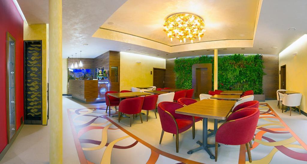 Hotel Air Holic Экстерьер фото