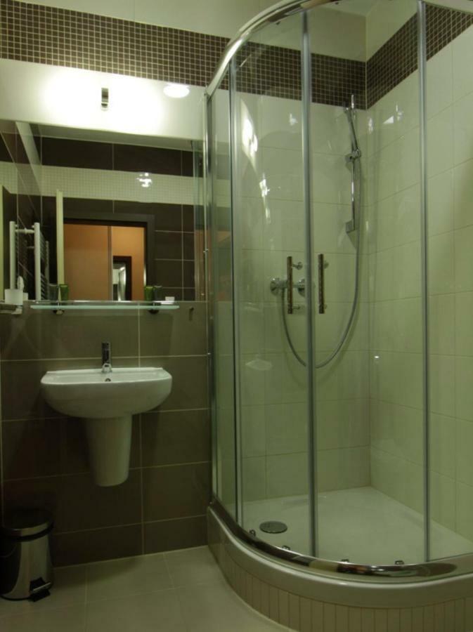 Hotel Air Holic Экстерьер фото